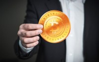 OE交易所囤币可以吗？囤币前必须想清楚的几件事